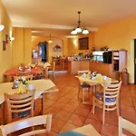 Hotel Hotel-pension Zum Markt