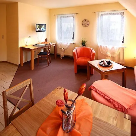 Hotel Hotel-pension Zum Markt 3*