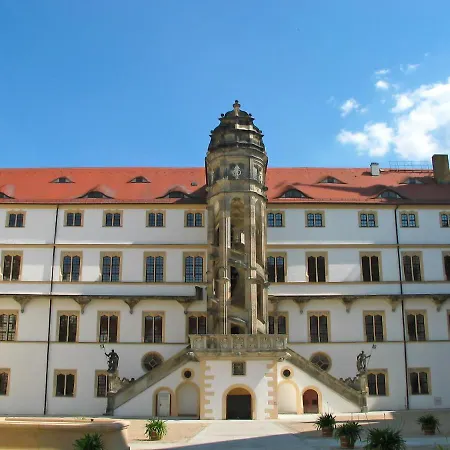 Hotel-pension Zum Markt 3*