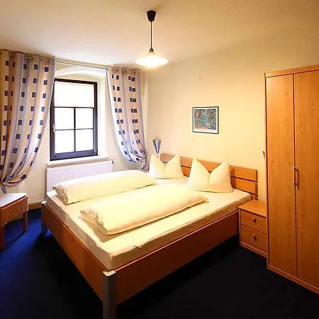 Hotel Hotel-pension Zum Markt 3*